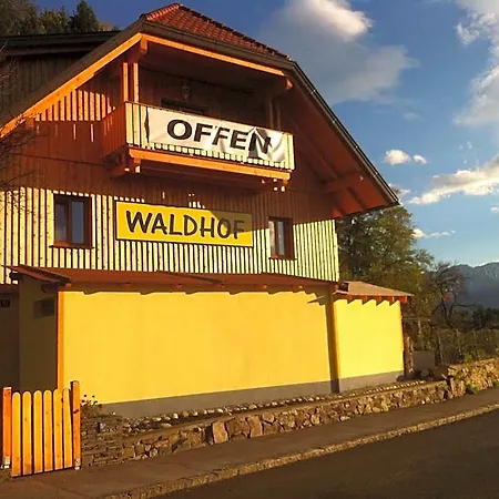 Waldhof 3*